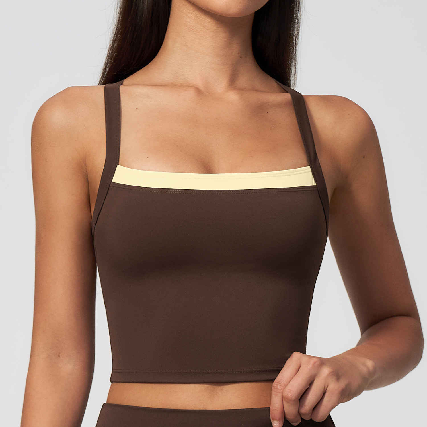 女性用クロスバックヨガタンクトップ、プッシュアップスポーツブ - Sports Bra High Impact のレビューと価格